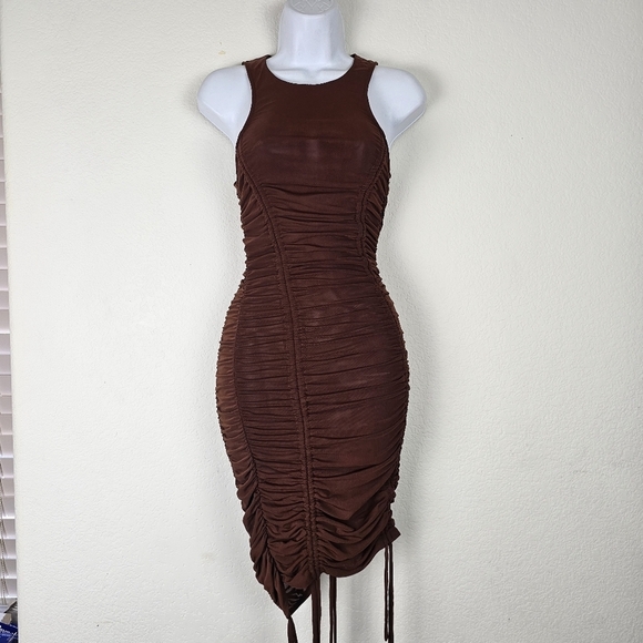 BY.DYLN Hailey Dress in Chocolate Ruched Drawstring Bodycon Size S NWT - Picture 2 of 9